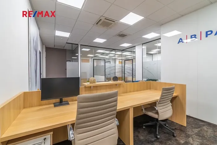 Pronájem kanceláře, Plzeň, Otýlie Beníškové, 81 m2