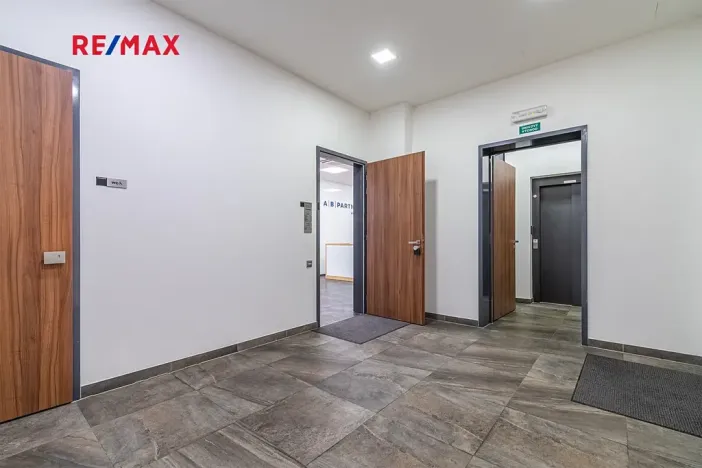 Pronájem kanceláře, Plzeň, Otýlie Beníškové, 81 m2