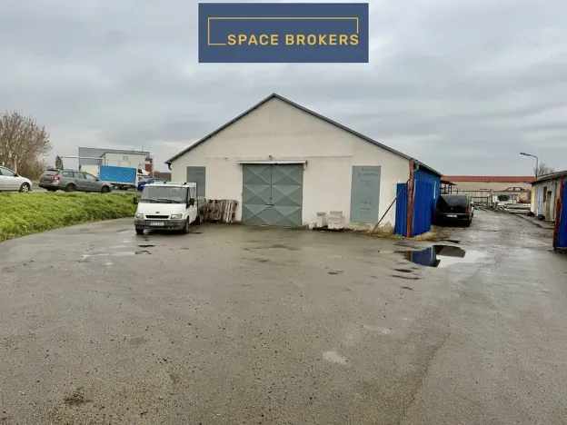 Pronájem skladu, Pardubice, 162 m2