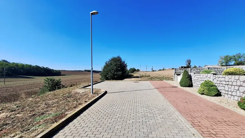 Prodej pozemku pro bydlení, Hrušovany u Brna, Pod Střediskem, 759 m2