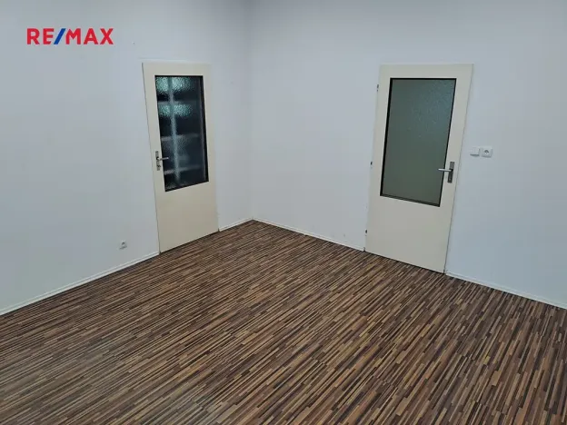 Pronájem kanceláře, Praha - Řepy, Třanovského, 143 m2