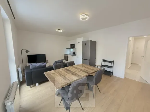 Pronájem bytu 2+kk, Praha - Vinohrady, Varšavská, 48 m2
