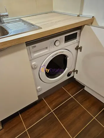 Pronájem bytu 1+kk, Praha - Vršovice, Karpatská, 28 m2