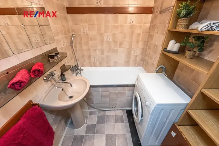 Pronájem bytu 3+kk, Praha - Bohnice, Radomská, 54 m2