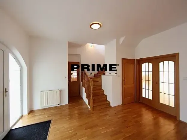 Pronájem rodinného domu, Praha - Nebušice, Ke strži, 360 m2