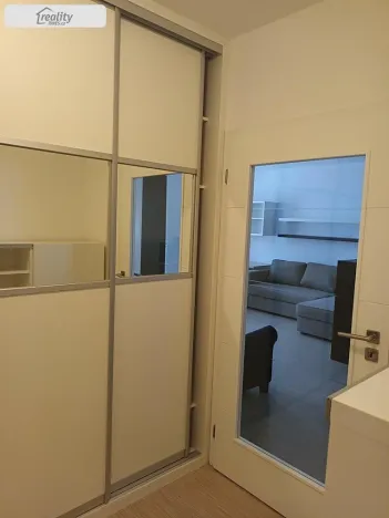 Pronájem bytu 2+kk, Praha - Břevnov, Heleny Malířové, 53 m2