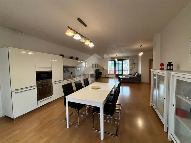 Pronájem bytu 3+kk, České Budějovice - České Budějovice 6, Jeronýmova, 124 m2