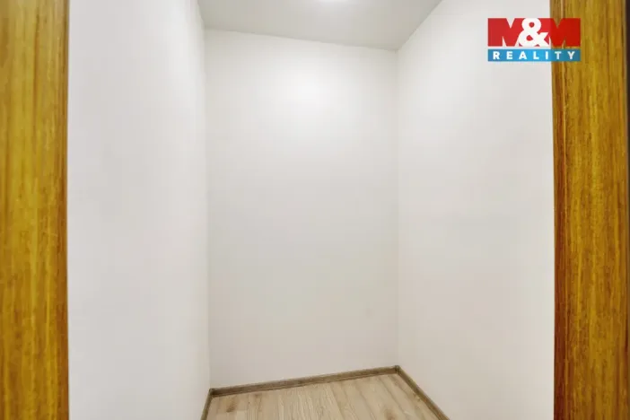 Pronájem bytu 2+kk, Plzeň - Jižní Předměstí, Husova, 45 m2