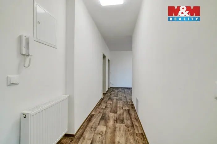 Prodej bytu 4+1, Cheb, Májová, 121 m2