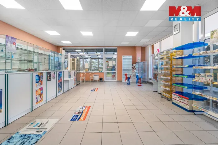 Pronájem obchodního prostoru, Ústí nad Labem - Severní Terasa, Šrámkova, 181 m2