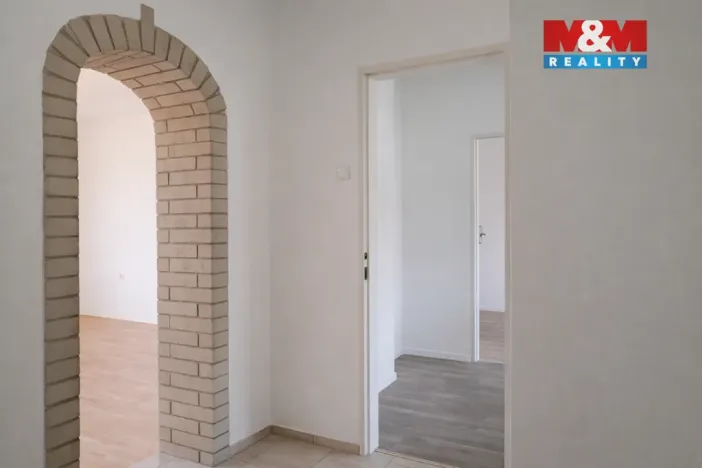 Prodej bytu 3+1, Podbořany - Letov, 75 m2