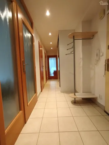 Pronájem bytu 3+1, Praha - Záběhlice, Vrútecká, 63 m2