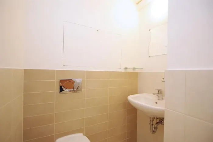 Pronájem kanceláře, Praha - Smíchov, Štefánikova, 63 m2