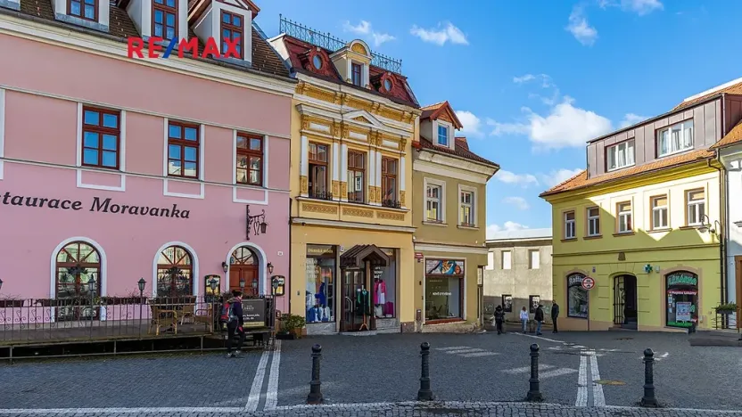 Prodej bytu 2+1, Česká Lípa, Škroupovo náměstí, 75 m2