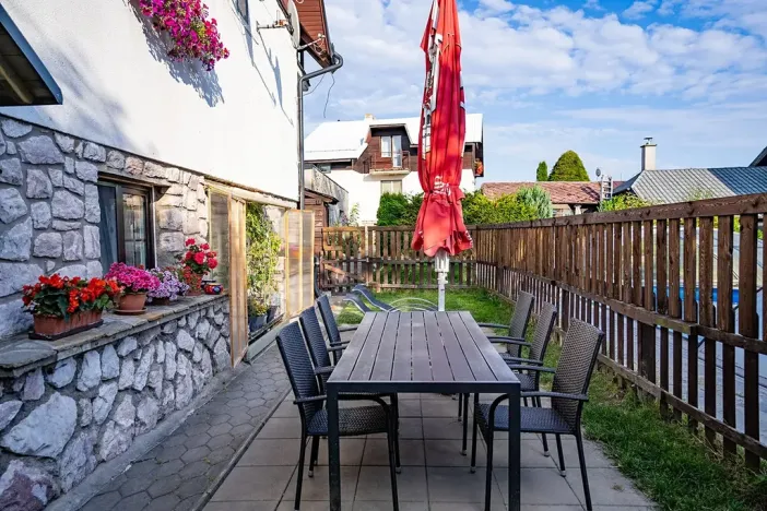 Prodej ubytování, Strážné, 450 m2