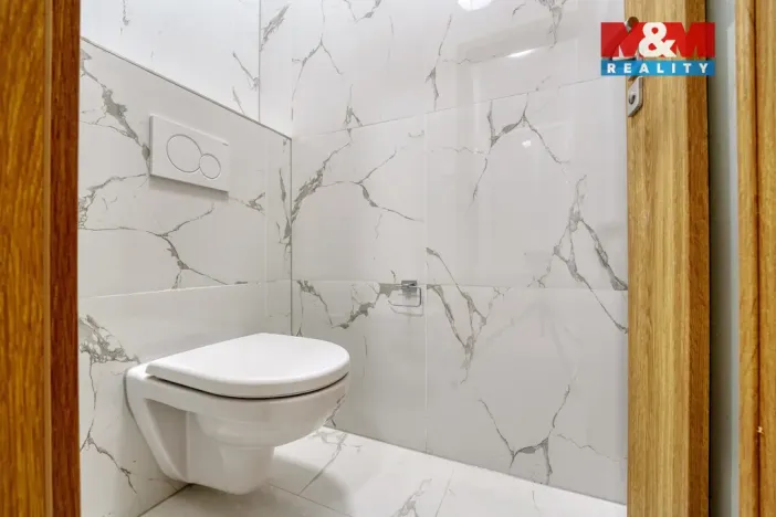 Pronájem bytu 1+1, Plzeň - Jižní Předměstí, Husova, 34 m2