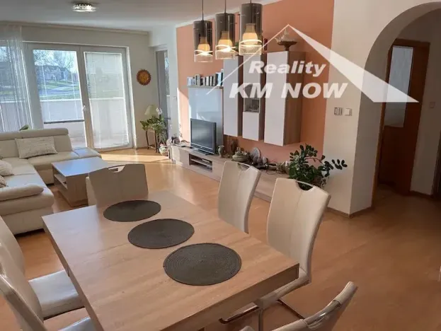 Pronájem bytu 2+kk, Kroměříž, Nitranská, 70 m2