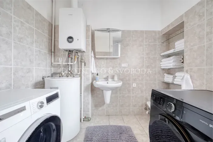 Prodej ubytování, Pardubice, Žižkova, 250 m2