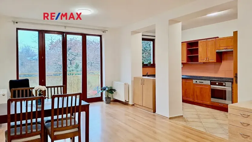 Pronájem bytu 2+kk, Praha - Vysočany, U Kloubových domů, 69 m2