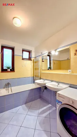 Pronájem bytu 2+kk, Praha - Vysočany, U Kloubových domů, 69 m2