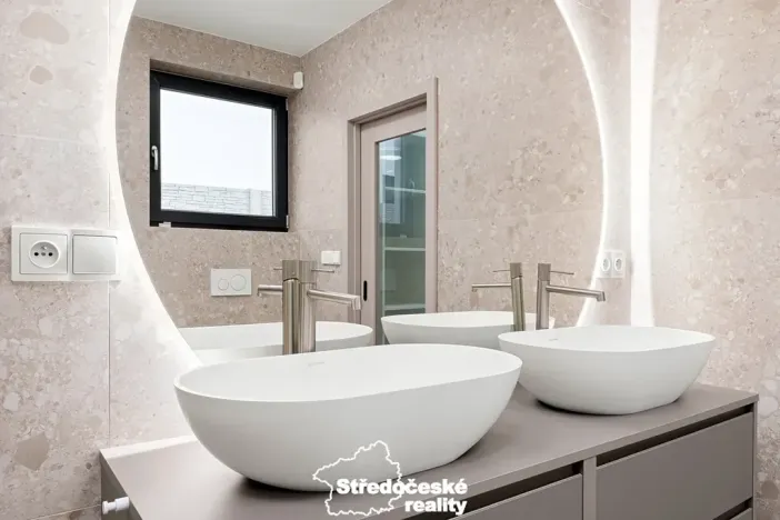 Pronájem rodinného domu, Divišov, Dalovská, 240 m2