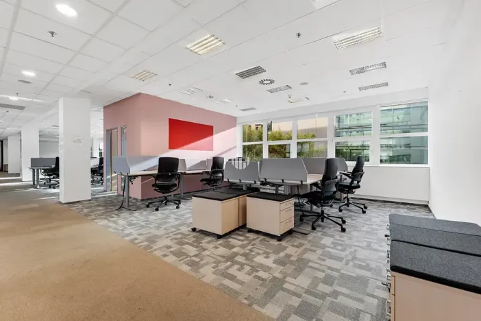 Pronájem kanceláře, Praha - Smíchov, Radlická, 363 m2