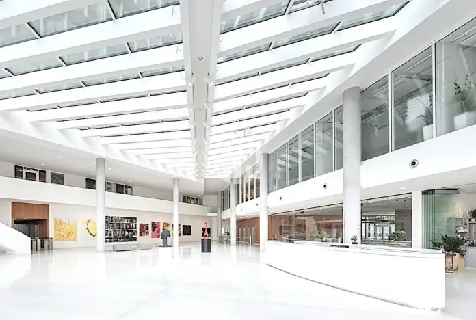 Pronájem kanceláře, Praha - Nusle, Pikrtova, 351 m2