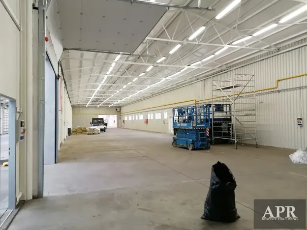 Prodej skladu, Huštěnovice, 2242 m2