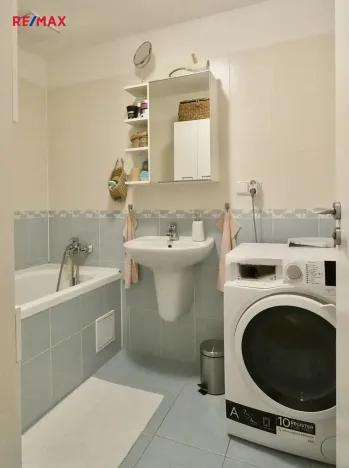 Pronájem bytu 2+kk, Liberec, Rubínová, 74 m2