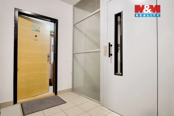 Prodej bytu 3+1, Ústí nad Labem - Severní Terasa, Rabasova, 70 m2