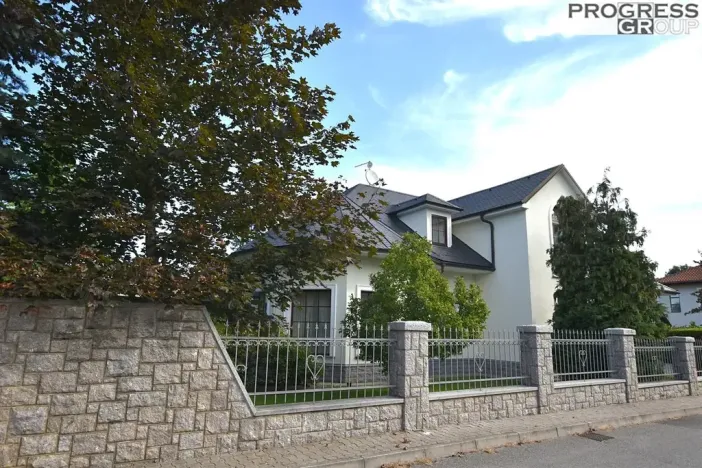 Prodej rodinného domu, Průhonice, Polní, 510 m2