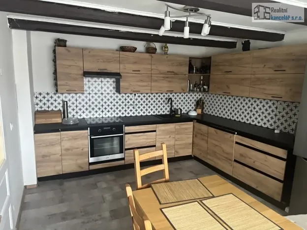 Prodej rodinného domu, Kožušice, 127 m2