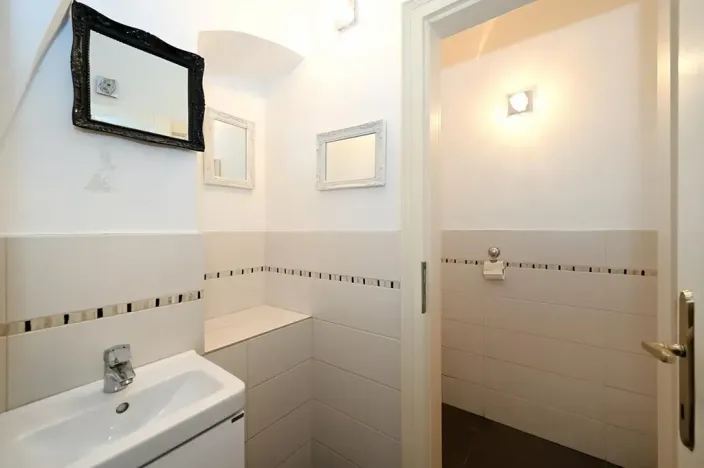 Pronájem obchodního prostoru, Praha - Malá Strana, Maltézské náměstí, 71 m2