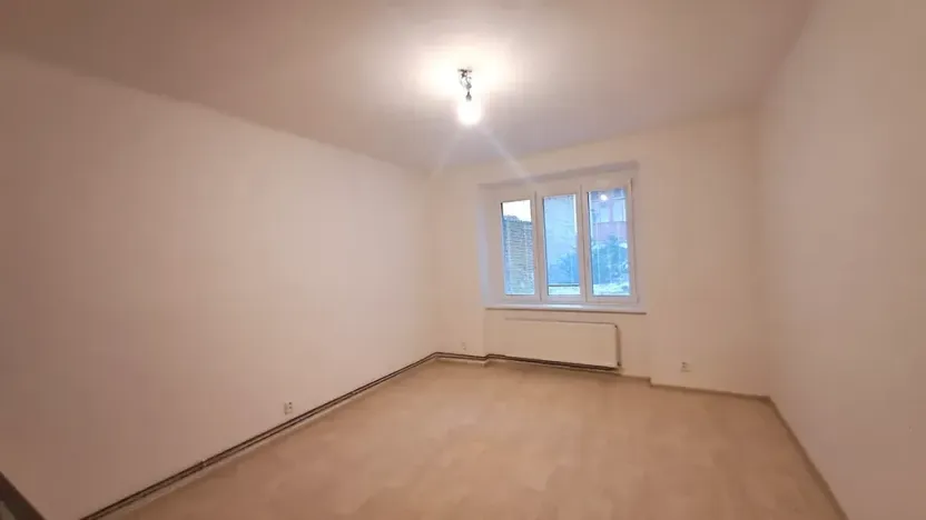 Pronájem bytu 1+kk, Praha - Braník, Pod vinohradem, 27 m2
