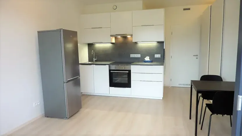 Pronájem bytu 1+kk, Praha - Hodkovičky, Šífařská, 34 m2