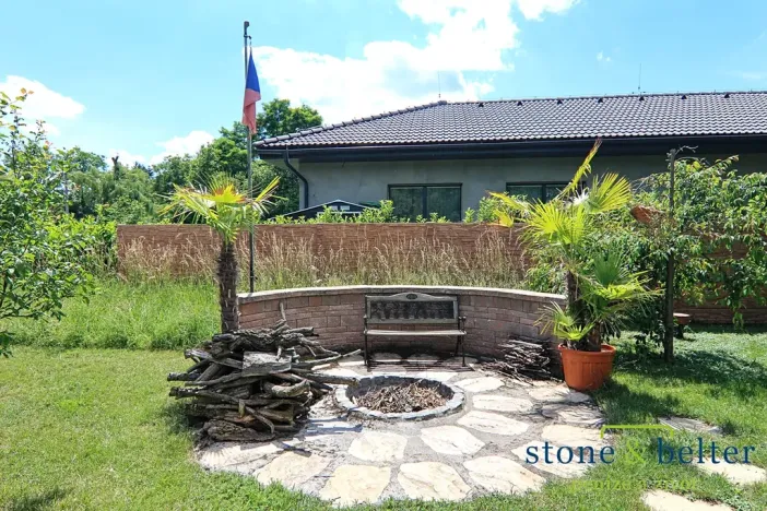 Prodej rodinného domu, Měšice, V lukách, 267 m2