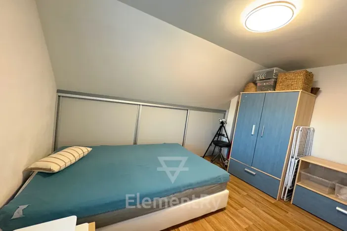 Pronájem rodinného domu, Hradec Králové, Mikoláše Alše, 102 m2