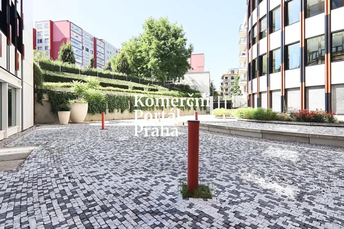 Pronájem restaurace, Praha - Nusle, Lomnického, 470 m2