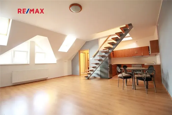 Pronájem bytu 3+kk, Kladno, Komenského, 105 m2