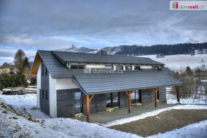 Prodej rodinného domu, Dolní Morava, 184 m2