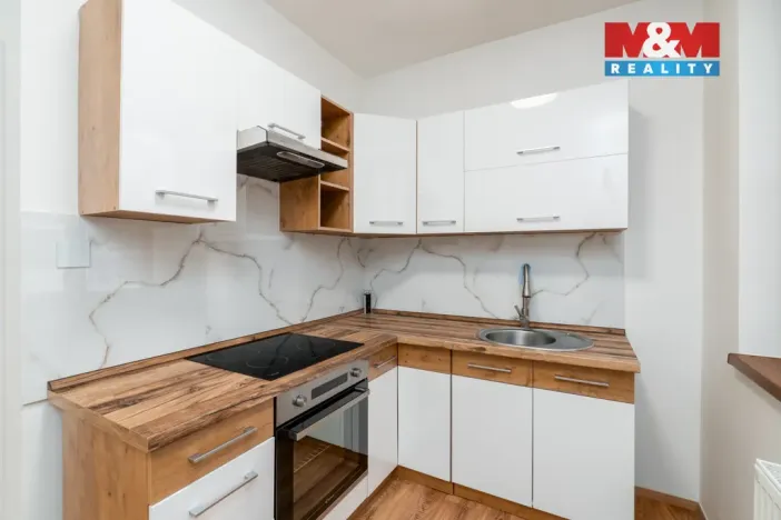 Pronájem bytu 1+1, Chlumec, Ústecká, 38 m2