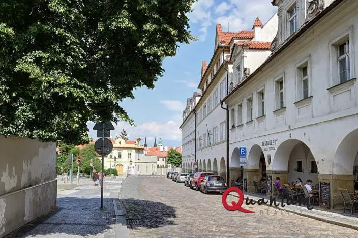 Pronájem kanceláře, Praha - Hradčany, Loretánské náměstí, 26 m2