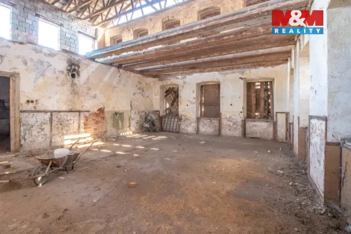 Prodej obchodního prostoru, Verneřice, 288 m2