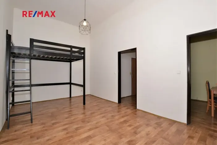 Pronájem bytu 1+1, Plzeň, Husova, 31 m2