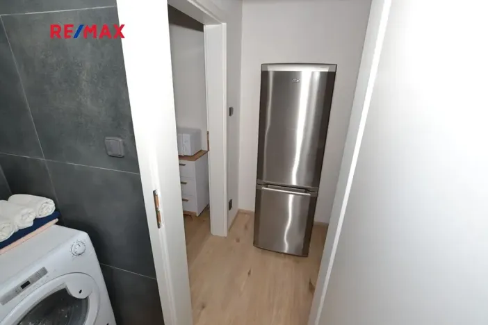 Pronájem bytu 1+kk, Plzeň, Na Roudné, 41 m2