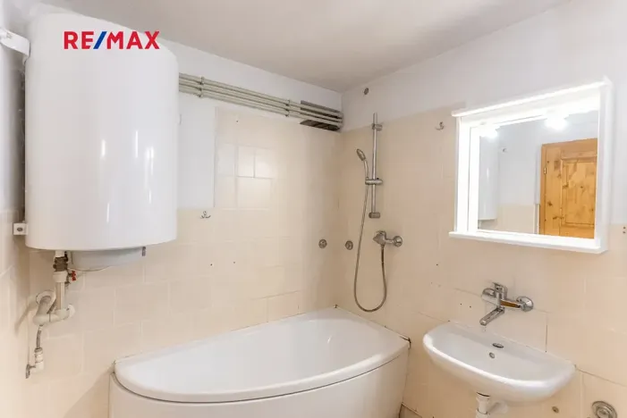 Prodej rodinného domu, Neveklov, 190 m2