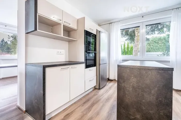 Pronájem vily, Zlín, Fabiánka II, 290 m2