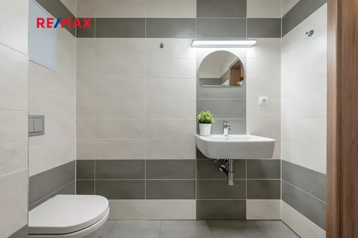 Prodej bytu 2+kk, Praha - Letňany, Tupolevova, 53 m2