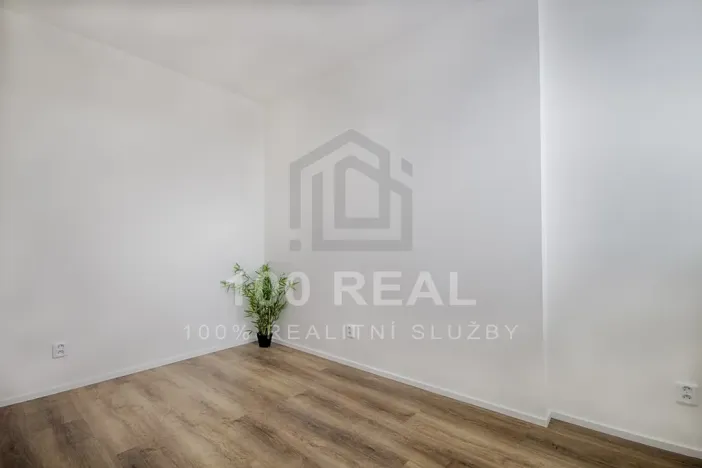 Pronájem bytu 3+kk, Hradec Králové, Průmyslová, 62 m2