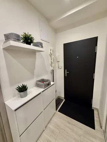 Pronájem bytu 2+1, Hradec Králové - Pražské Předměstí, U Koruny, 65 m2